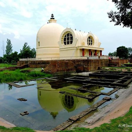 Kamla Guest House Kushinagar Exteriör bild